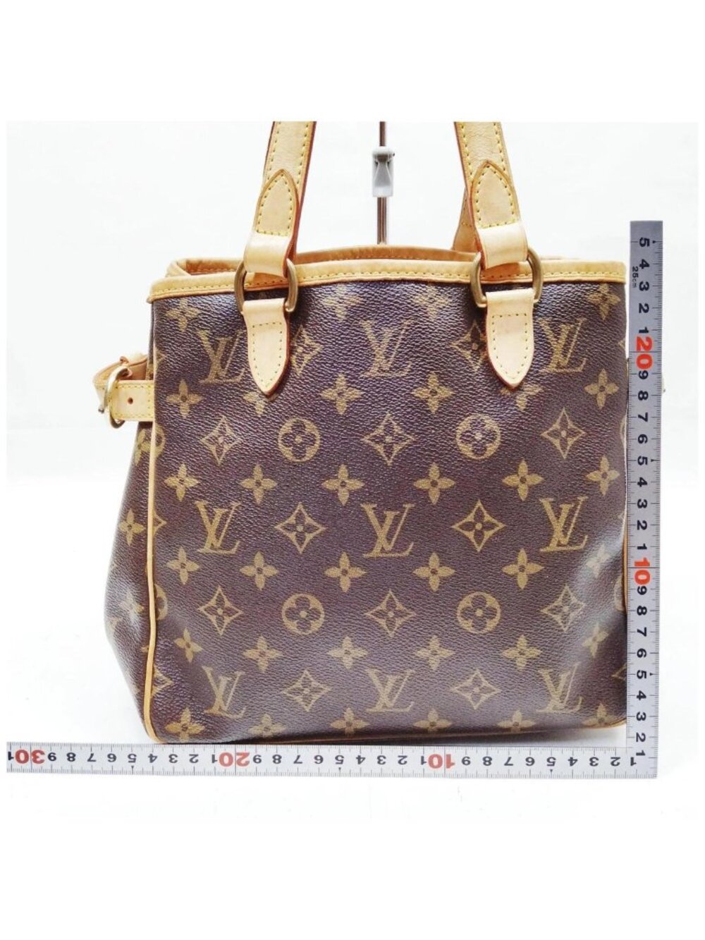 Authnetic Louis Vuitton Batignolles Vertical Monogram Canvas Tote Bag - Picture 3 of 16